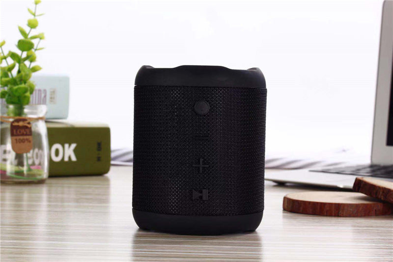Mini altavoz Bluetooth portátil con cordón